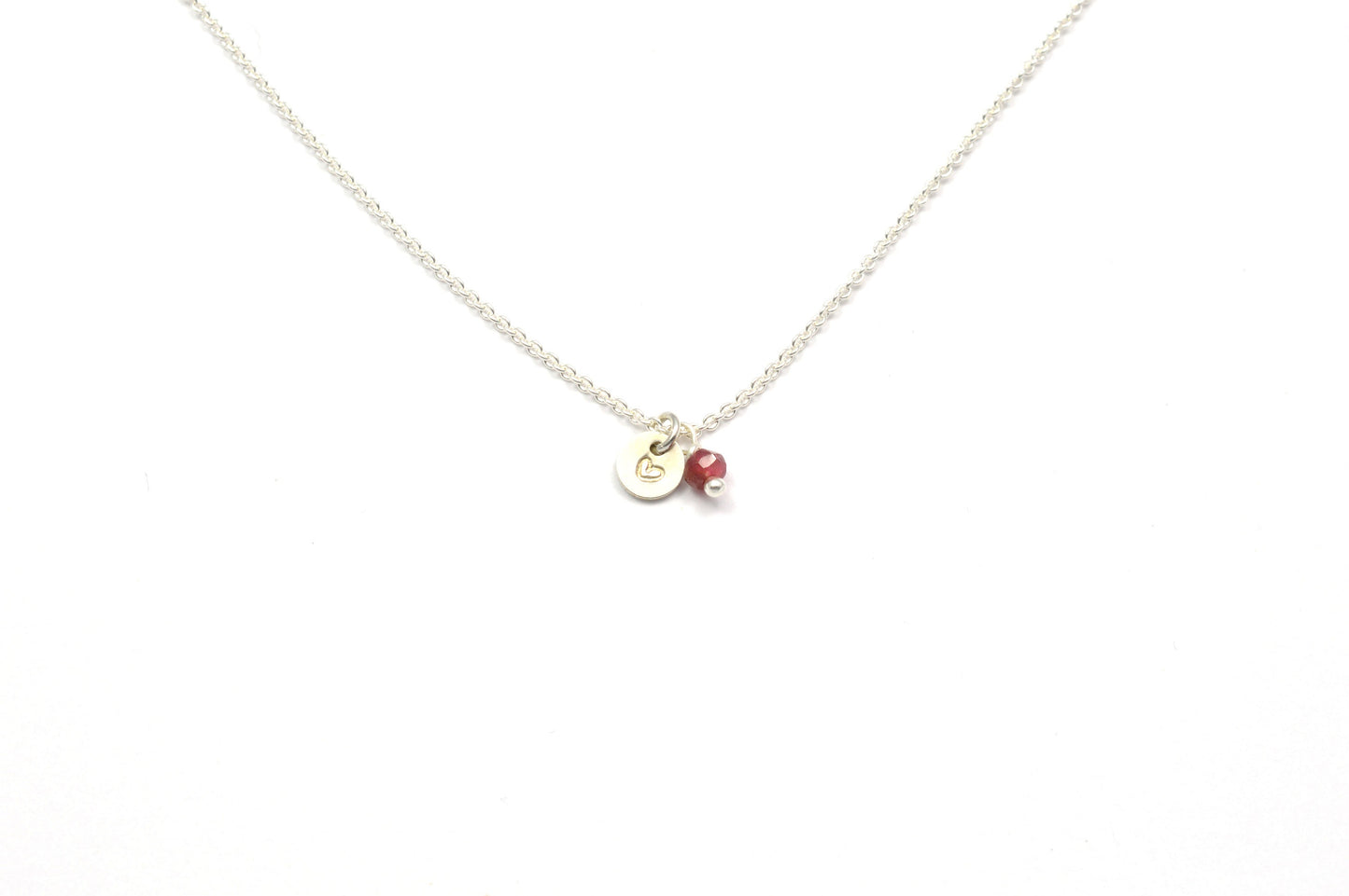 Kette mit Geburtsstein und Plättchen personalisiert
