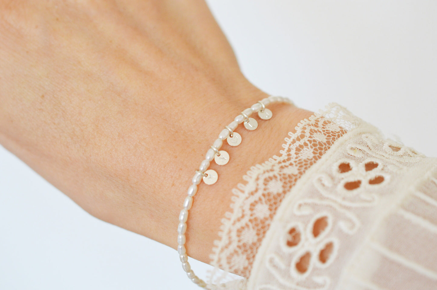 Perlenarmband mit mini Anhänger aus 925 Sterling Silber