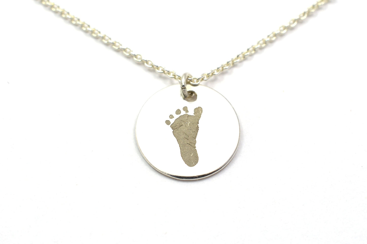 8mm Anhänger Fußabdruck deines Babys an feiner Kette aus 925 Sterling Silber