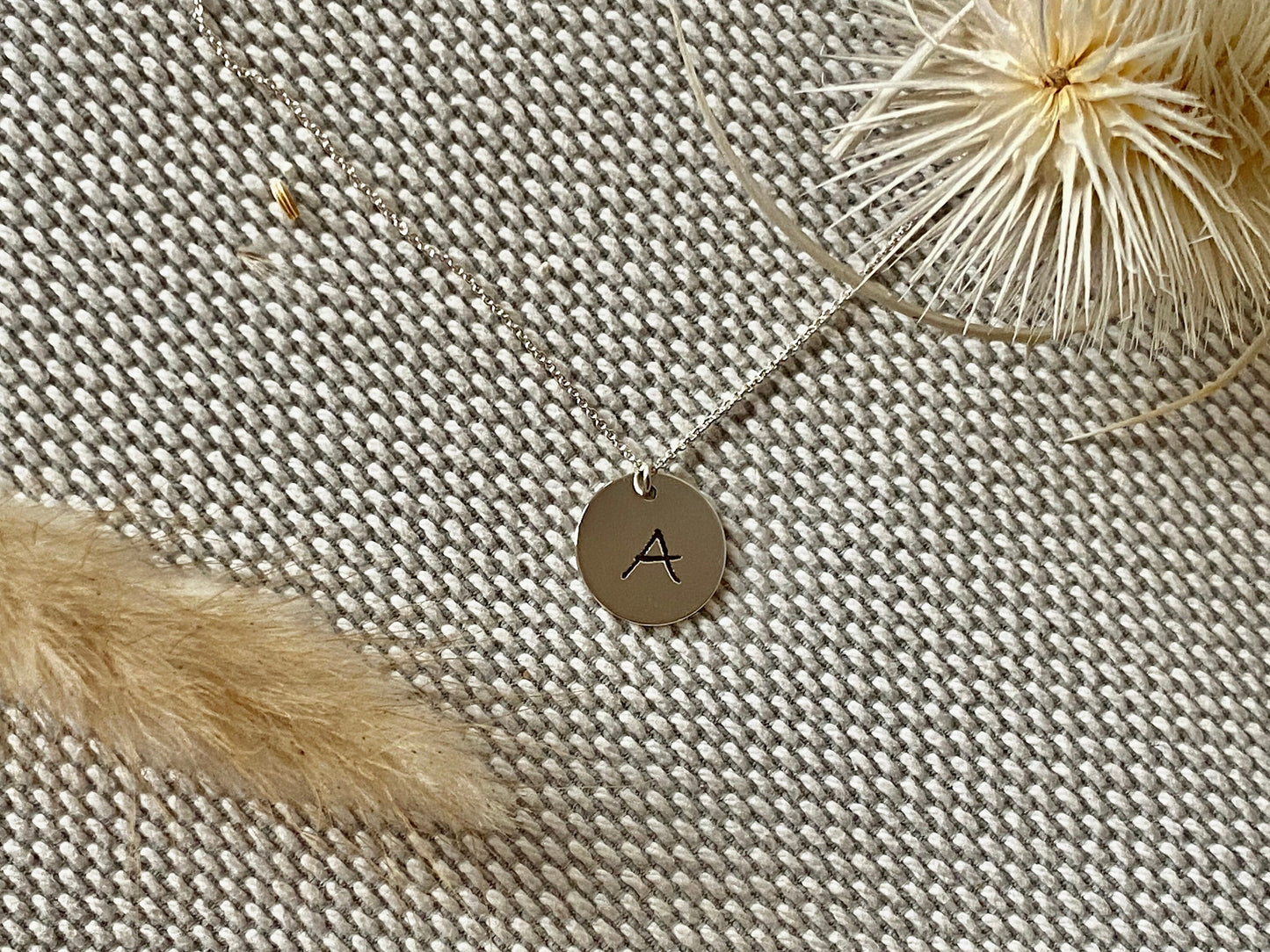 Anhänger 15mm mit Gravur an zarter Kette aus 925 Sterling Silber